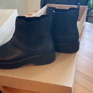UGG Black Leather Chelsea Ankle Boots